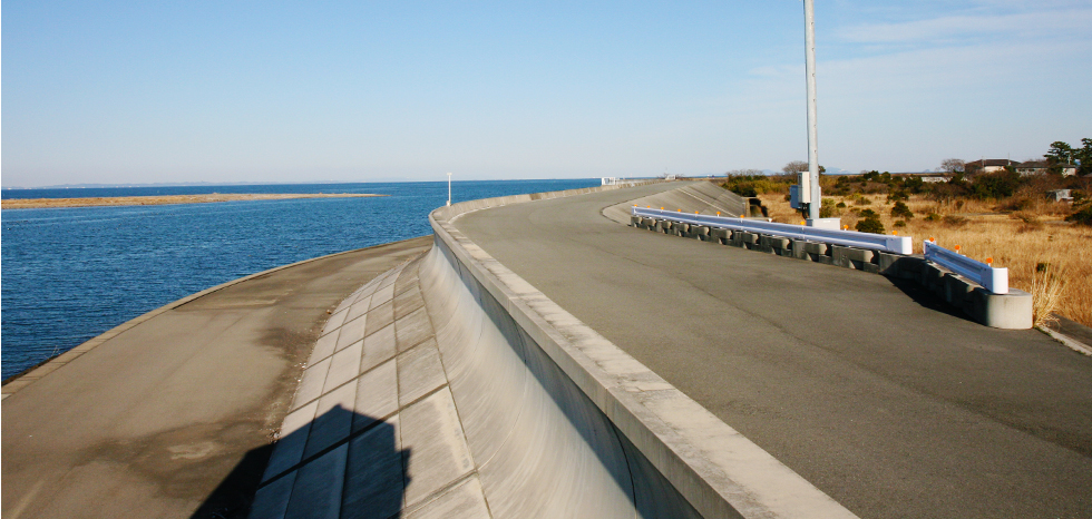 宮川大湊堤防護岸工事